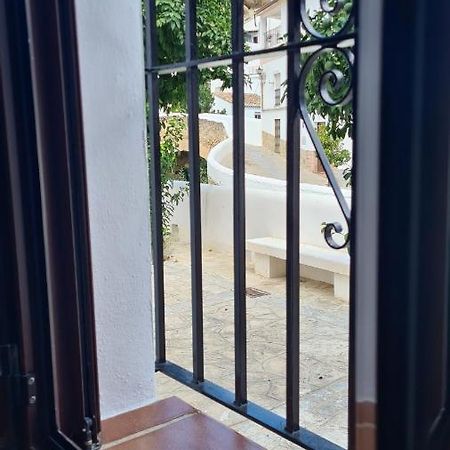 Apartamento Puente Triana Setenil De Las Bodegas Exteriör bild